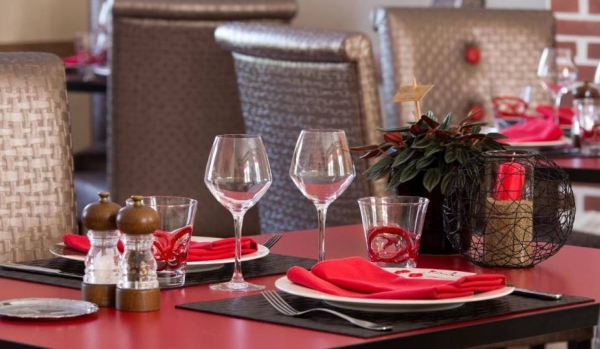 Hôtel - Restaurant De Paris - restaurant JALIGNY-SUR-BESBRE - Restaurant Dompierre