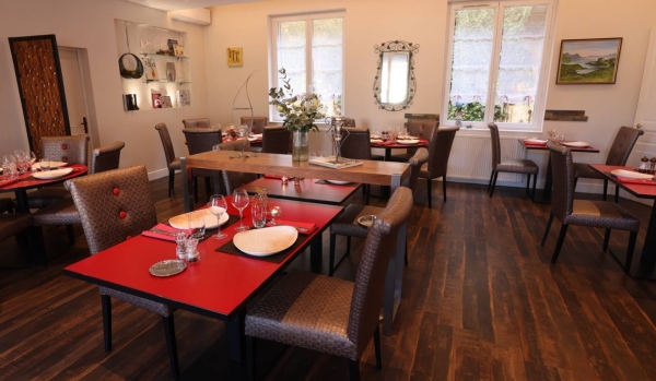 Hôtel - Restaurant De Paris - restaurant JALIGNY-SUR-BESBRE - top resto JALIGNY-SUR-BESBRE