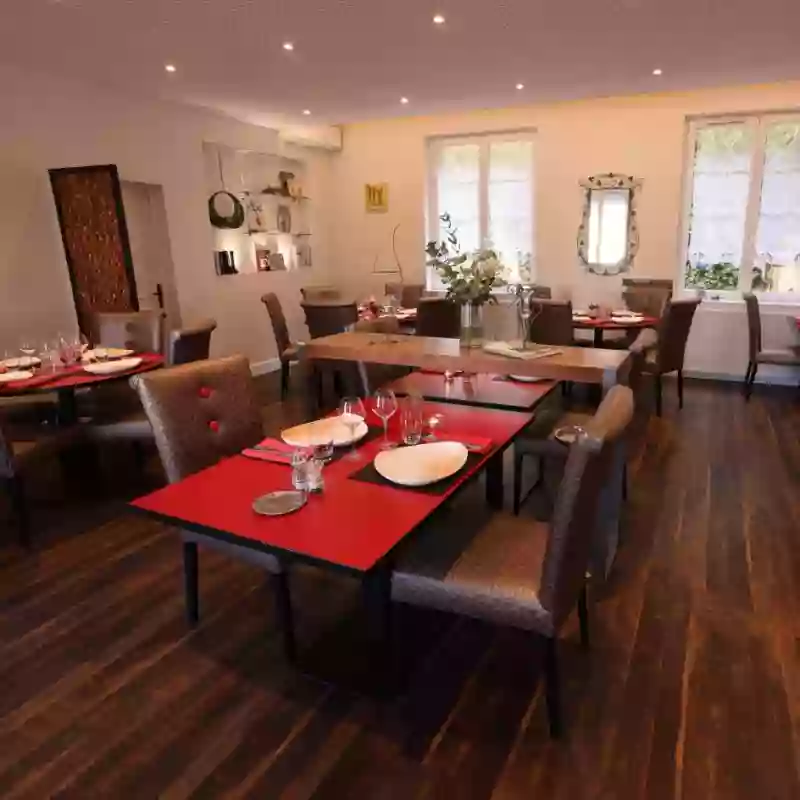 Le restaurant - Hôtel - Restaurant De Paris - restaurant JALIGNY-SUR-BESBRE - restaurant sympa JALIGNY-SUR-BESBRE